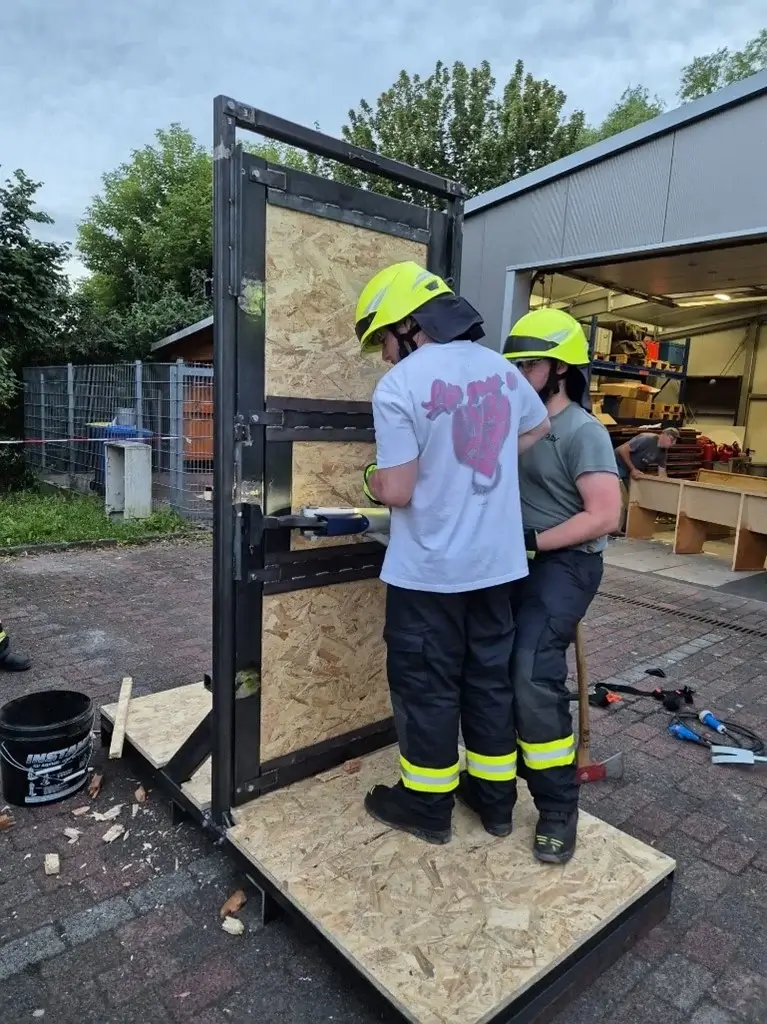 GESIPA® FireBird zu Besuch bei der Feuerwehr 1 Bild12